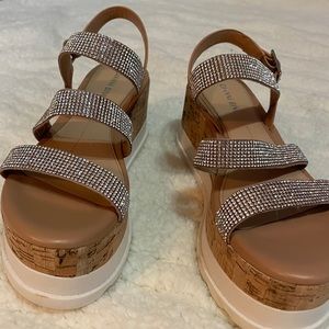 Gianni Bini Platform Sandals